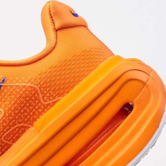 Nike Air Zoom Vomero Premium Sneakers - Picture 3 of 9